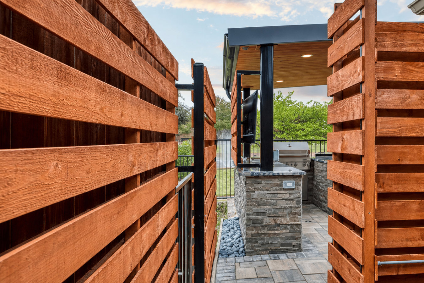 Custom fence design in Pomona, CA